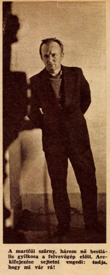 Full length press photograph of Peter Kovacs standing under studio lights, with the printed Hungarian caption beneath it