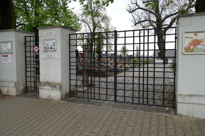 The cemetery at Lány